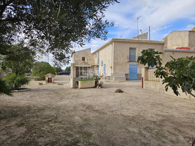 Foto 76e311be-b0e8-48fb-98d8-3699d11f58da. Chalet espectacular chalet tipo caserío muy bien situado con 100.000 metros de terreno en Villena