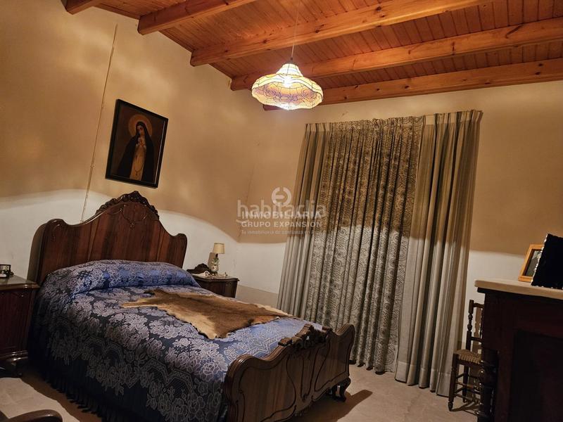 Foto 7a935e8b-acb8-47d6-8510-d8dc02b54839. Chalet espectacular chalet tipo caserío muy bien situado con 100.000 metros de terreno en Villena