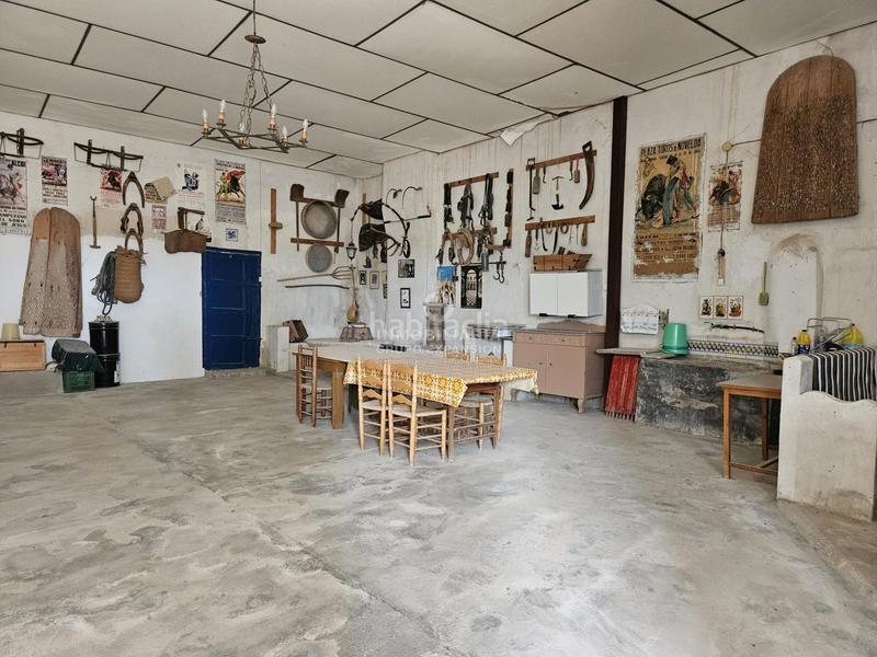 Foto 9e69065d-91d5-44f0-9a60-32209968a5b6. Chalet espectacular chalet tipo caserío muy bien situado con 100.000 metros de terreno en Villena