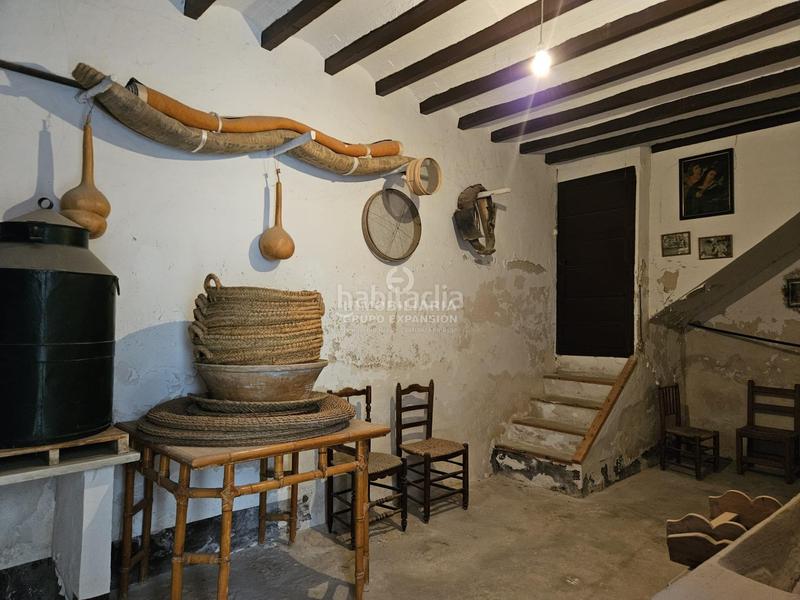 Foto a35ff5f4-275f-4aa2-ac68-088c09e64dd8. Chalet espectacular chalet tipo caserío muy bien situado con 100.000 metros de terreno en Villena