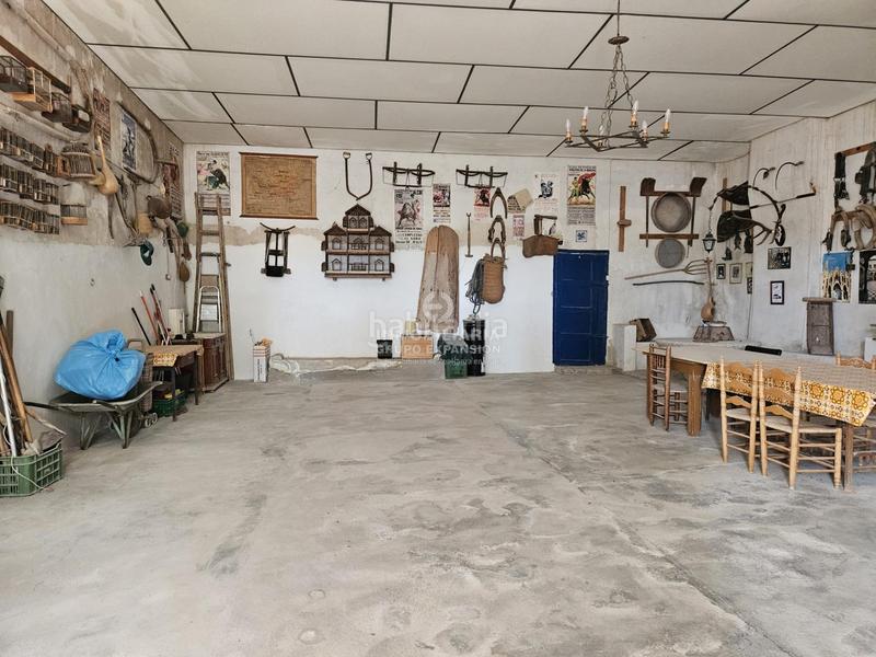 Foto c57ec52c-cc65-4590-8d20-6db3bbc6930f. Chalet espectacular chalet tipo caserío muy bien situado con 100.000 metros de terreno en Villena