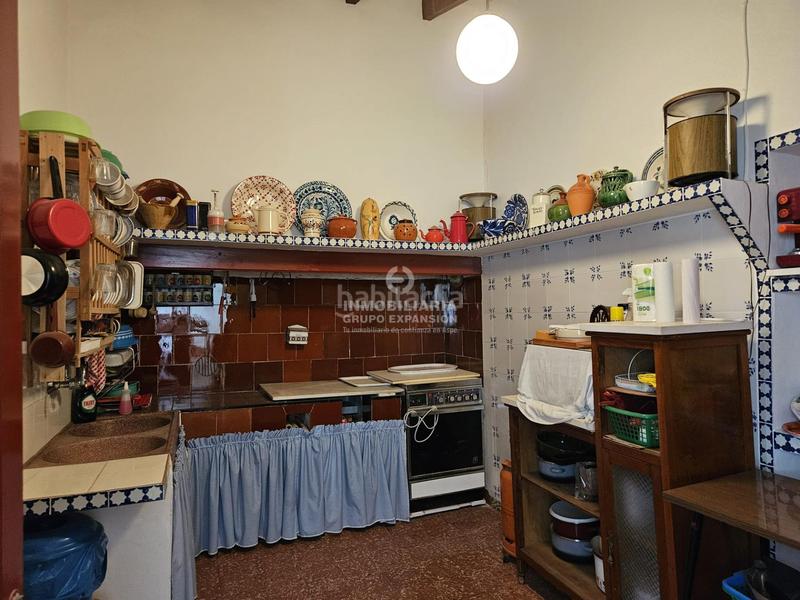 Foto dc527209-8340-4953-a487-f1abb1ef0c1e. Chalet espectacular chalet tipo caserío muy bien situado con 100.000 metros de terreno en Villena