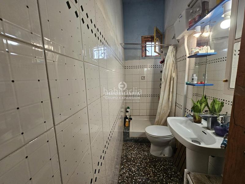 Foto c3c90985-a727-4e65-913f-e8264f3bebac. Chalet  con piscina y almacén muy bien situado en Aspe