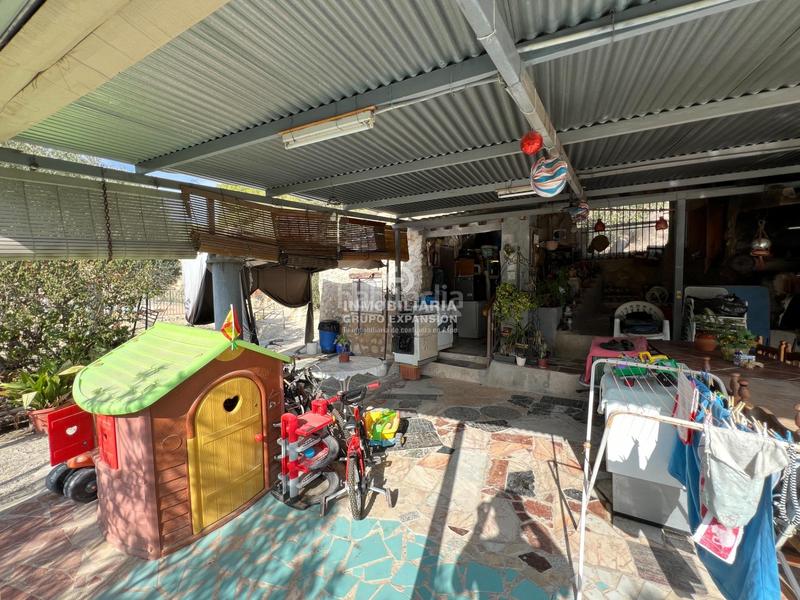 Foto df695647-9a72-4912-b5e6-3c86b5a8ab85. Xalet amb piscina a El Castillo Aspe