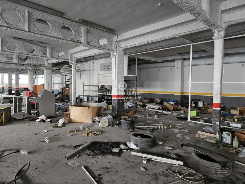 Foto bd645817-fb6c-4d98-b60b-1f23af62145a. Capannone industriale in Plaza Castelar - Mercado Central Elda