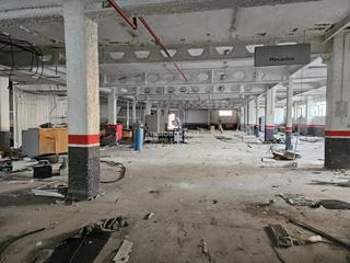Nau industrial a Plaza Castelar - Mercado Central. Espectacular nave en elda muy bien situada