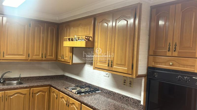 Foto 1285dfd4-665c-4a5d-a5fd-e2c0d43452a1. Pis amb aparcament a Centro Elche / Elx