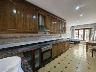Casa a El Castillo. Magnífico piso tipo casa en aspe muy bien situado  barrio las pr