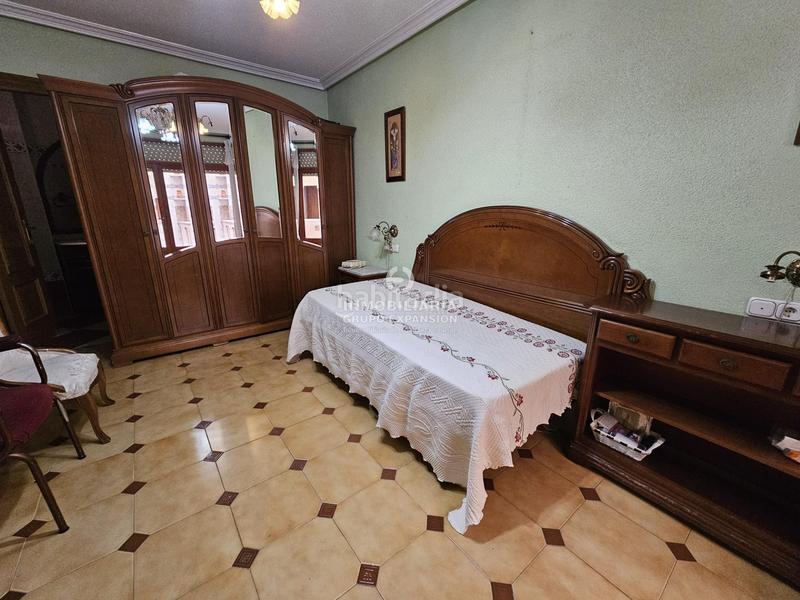 Foto 0d837141-6b5e-43a0-b0da-33dfa2e66d78. Casa amb aparcament a El Castillo Aspe
