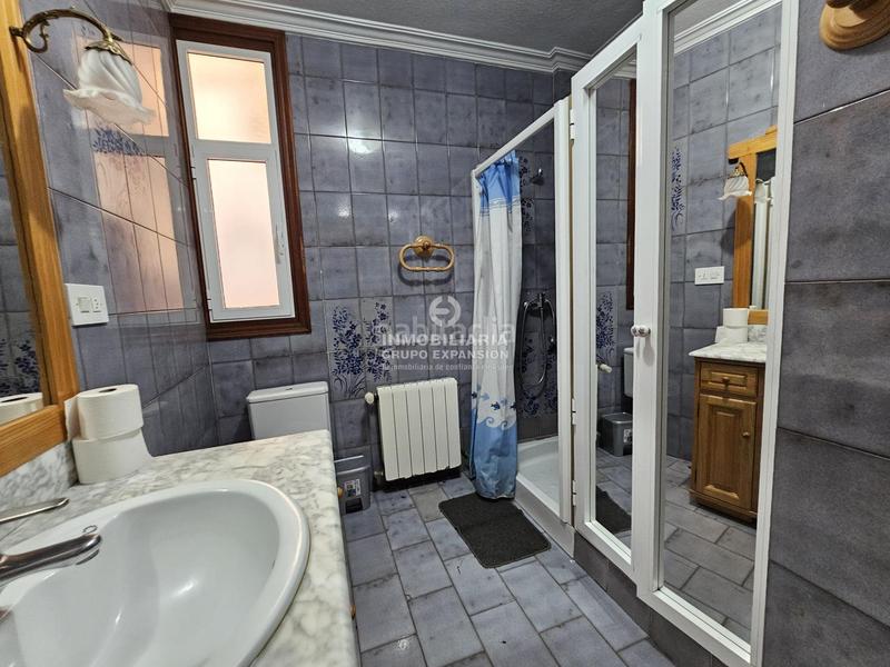 Foto 1f79f776-ed7d-4996-b2c1-d8b24b9ca2f5. Casa amb aparcament a El Castillo Aspe