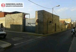 Terreny residencial a El Castillo. Solar urbano de 167 metros en esquina en aspe muy bien situado