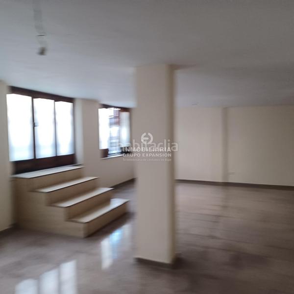 Foto 7f1d5ee8-bf57-4a2c-a64a-ea17f9e49236. Locale commerciale in Plaza Castelar - Mercado Central Elda