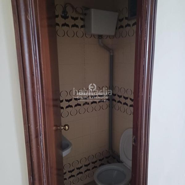 Foto d23858e0-42ee-4164-be57-51852e8624ba. Locale commerciale in Plaza Castelar - Mercado Central Elda