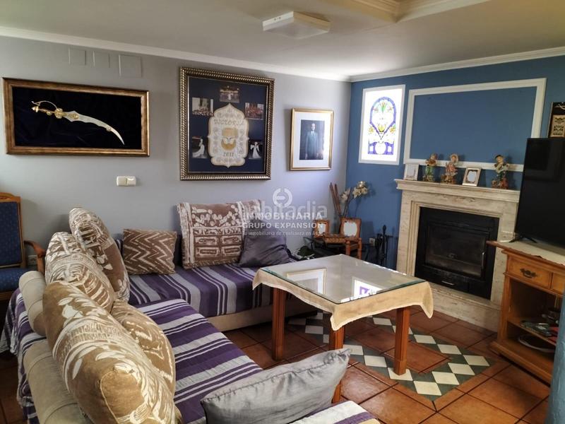 Foto 5c2da2d0-cafb-41ef-8ec1-3671707b77f0. Dúplex espectacular piso duplex muy bien situado en Villena