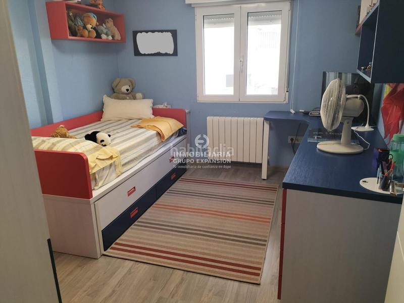 Foto 82f9fbd4-d365-4d33-9c2d-e3c52c533c9a. Dúplex espectacular piso duplex muy bien situado en Villena