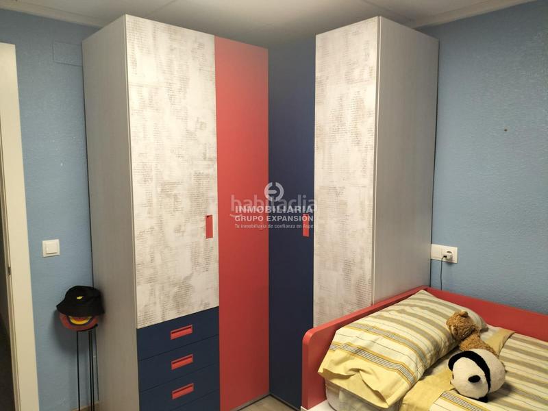 Foto b24871e0-6b93-4554-84ee-786fb0cbf2ea. Dúplex espectacular piso duplex muy bien situado en Villena