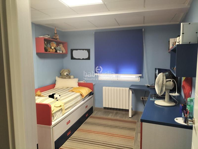 Foto ec8ee3c8-149f-4b2c-bd14-7d2950135ec8. Dúplex espectacular piso duplex muy bien situado en Villena