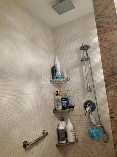 Foto ef3ad154-dc4e-464e-9200-5471b2e3cd44. Dúplex espectacular piso duplex muy bien situado en Villena