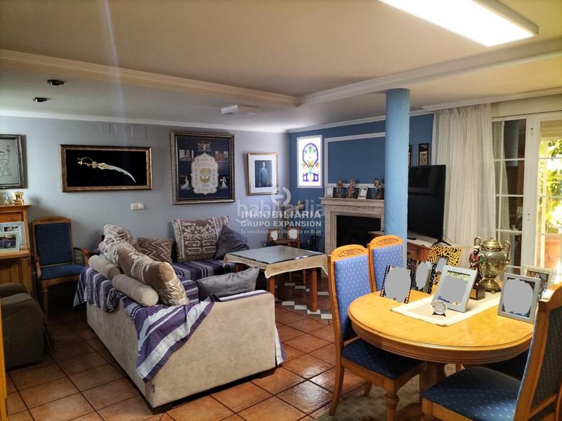 Foto ef7f8c55-90d0-4fd9-a18b-5b94a041ea1d. Dúplex espectacular piso duplex muy bien situado en Villena