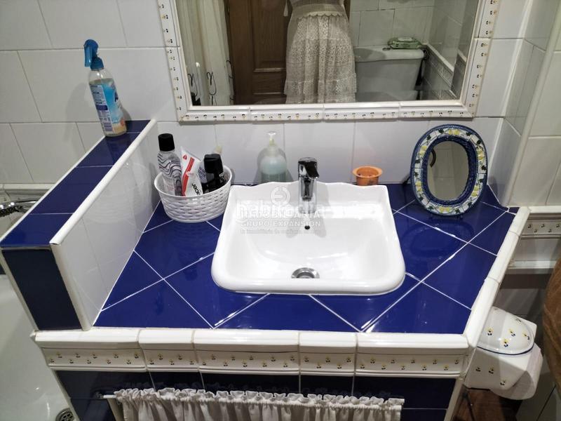 Foto feb7175b-6b54-4160-9658-91f56e31a55f. Dúplex espectacular piso duplex muy bien situado en Villena