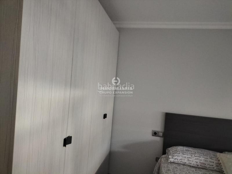 Foto fec50cae-86a7-44e2-a559-bd353caf55f2. Dúplex espectacular piso duplex muy bien situado en Villena