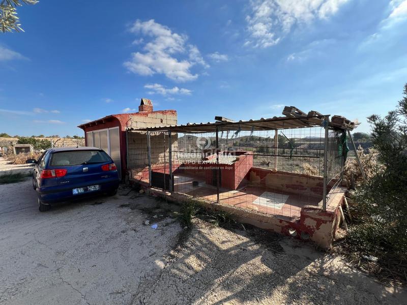 Foto e51cc1ba-9945-47b7-9363-3bebe2f2ce9d. Chalet magnífico chalet con muchas posibilidades muy bien situado en Aspe