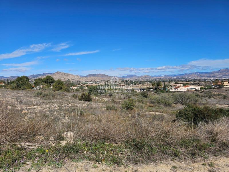 Foto e9644b9e-ec44-486f-bfdc-1349438cf326. Chalet dans El Castillo Aspe