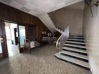 Edifici a El Castillo. Espectacular casa en aspe de 466 metros  zona centro frente merc