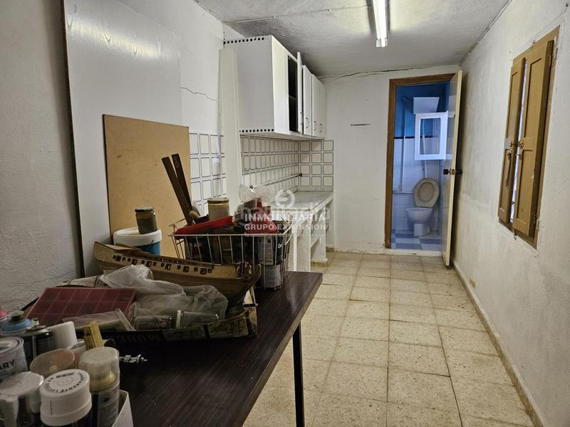 Foto 0b048965-9b06-434a-8bc7-53b2503bdc96. Chalet avec chauffage piscine dans Novelda