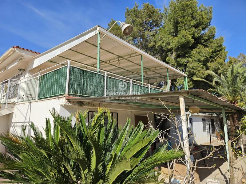 Foto 1df078de-bc4a-4c80-b394-7ae281d9e669. Chalet avec chauffage piscine dans Novelda