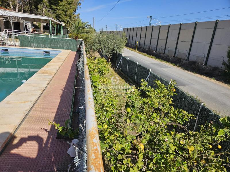 Foto 3314f747-a7a1-444f-9733-847509c50ec9. Chalet avec chauffage piscine dans Novelda