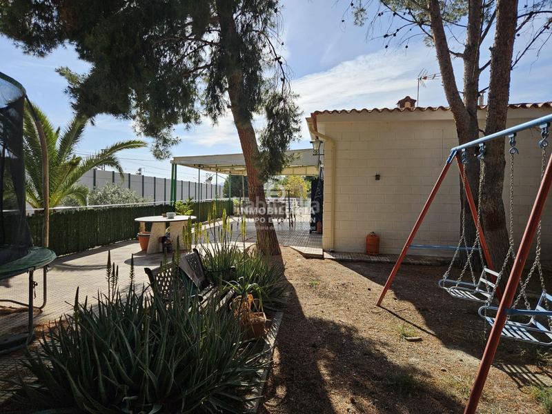 Foto 509ac1e2-ff88-40cd-96a9-8be0858a537d. Chalet avec chauffage piscine dans Novelda