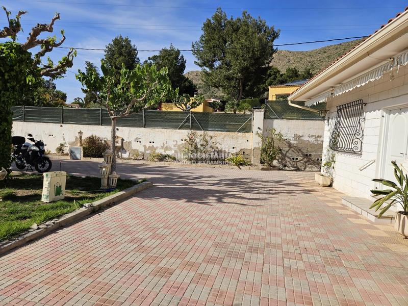 Foto 925c5594-683e-4118-be36-814c4e11333d. Chalet avec chauffage piscine dans Novelda