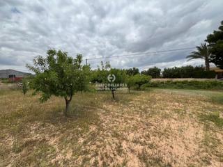 Xalet a El Castillo. Casa de aperos tipo almacén de 25 metros con 7.828 metros de ter