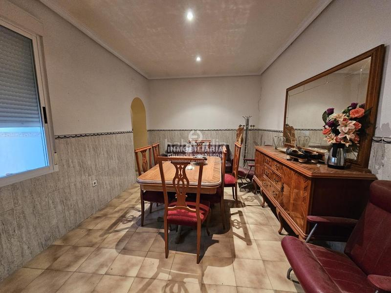 Foto cb3bc596-b544-4169-adc9-ac0f2f350bd2. Casa amb aparcament a Monforte del Cid