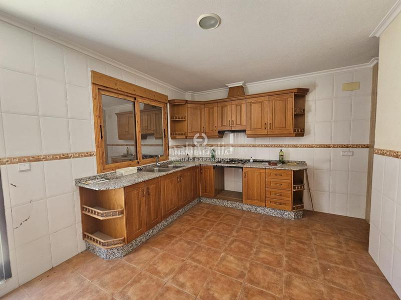 Foto faae26d0-cac1-4400-bc20-01e256b5599e. Casa amb aparcament a Monforte del Cid