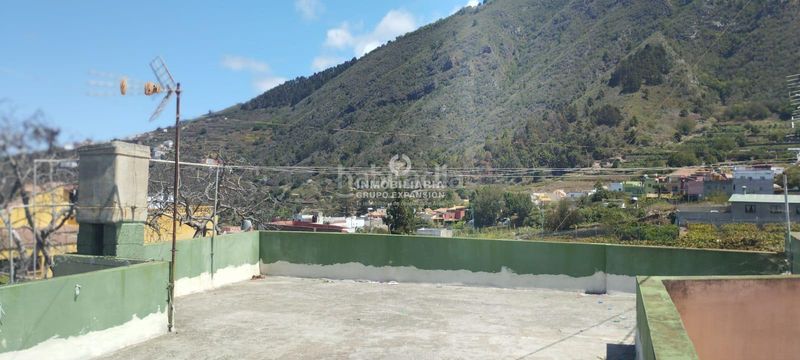 Foto f6ec4b9e-700e-43a1-b8e5-044e7d7a46ef. Xalet a Centro Orotava (La)