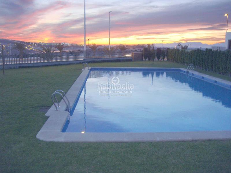 Foto 0f4fcc04-d2b6-4775-b3bd-de4c7cf247eb. Appartamento con parcheggio piscina in Los Arenales del Sol Elche / Elx
