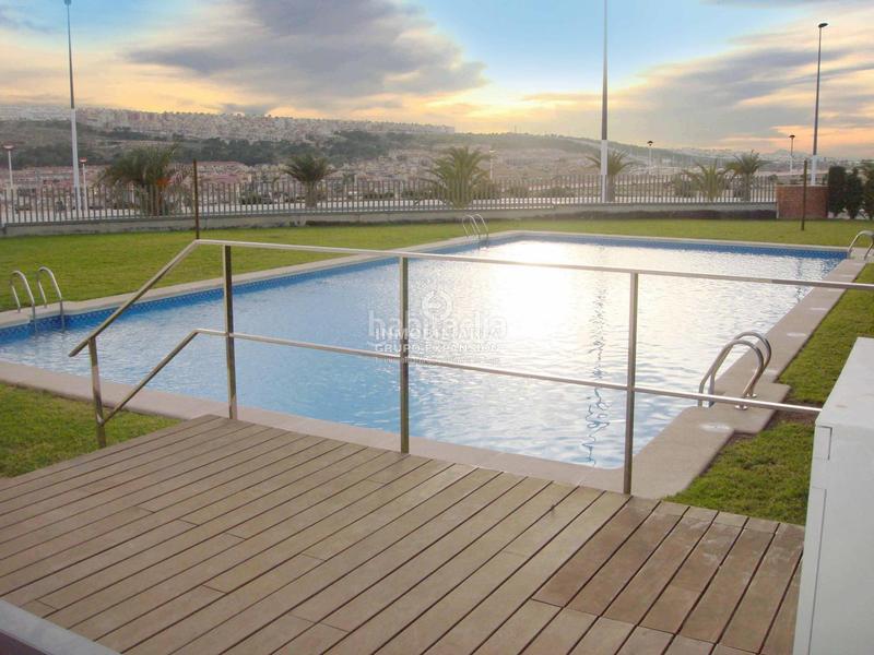 Foto a0681d8a-407f-463e-9cd1-e65a6ef3b875. Appartamento con parcheggio piscina in Los Arenales del Sol Elche / Elx