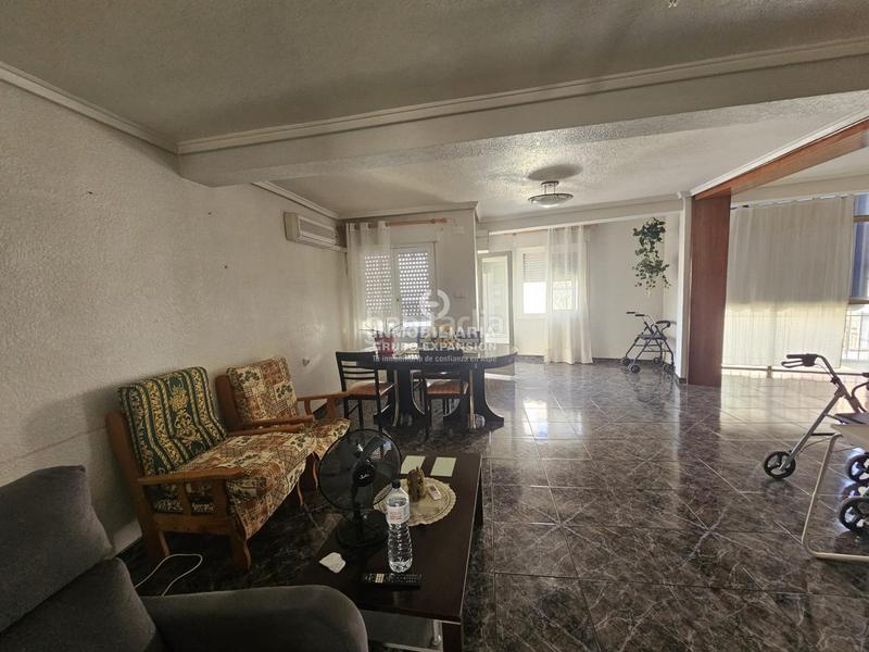 Foto 54dac937-82cb-43ad-b3b1-1f9930d9937d. Pis amb aparcament a El Castillo Aspe