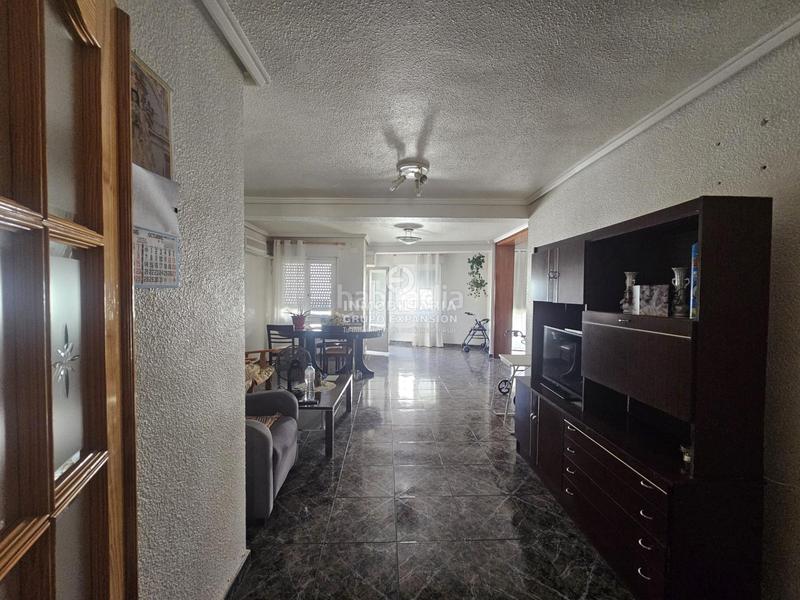 Foto b159a037-db76-499b-b5b4-0fbc4d967d45. Pis amb aparcament a El Castillo Aspe