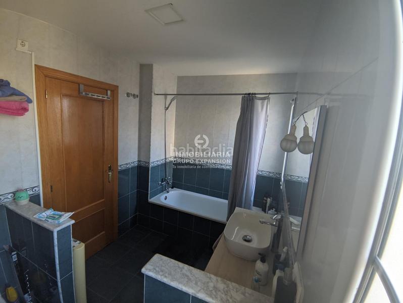 Foto d02be9ef-6292-4613-803a-6489122afaa9. Chalet espectacular chalet de 250 m con piscina y sótano santa elena en Aspe