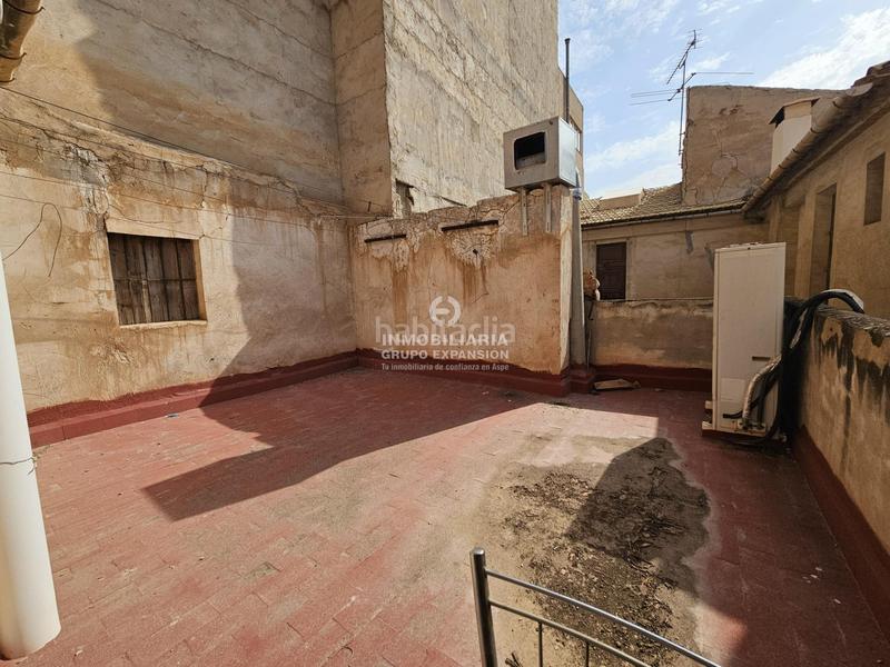 Foto 16e3d2b9-98a4-4fe1-a5b5-d5da375a0ecd. Casa espectacular casa con localbar en el centro muy bien situado en Novelda