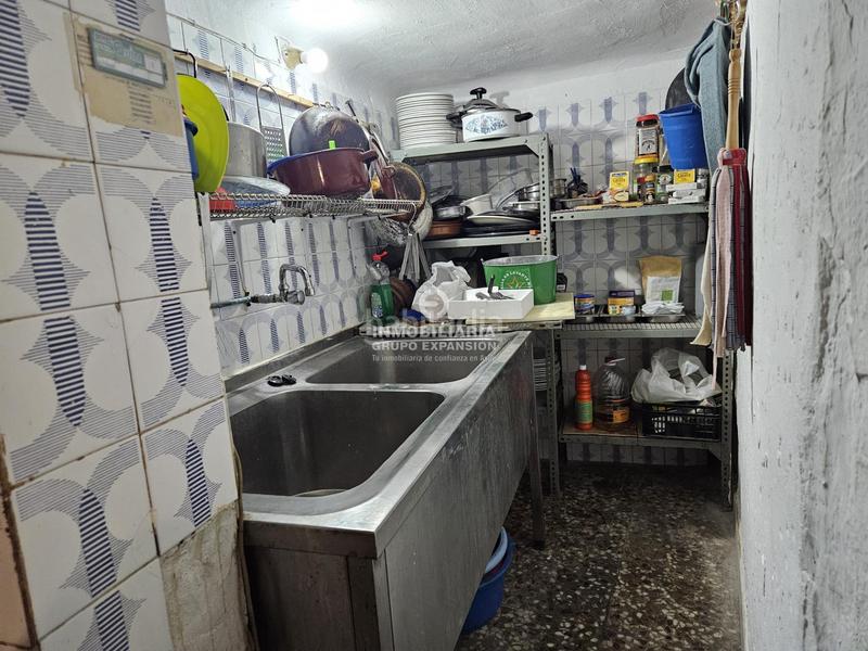 Foto 92b2a497-bb94-4e38-bd25-48967ca60f95. Casa espectacular casa con localbar en el centro muy bien situado en Novelda