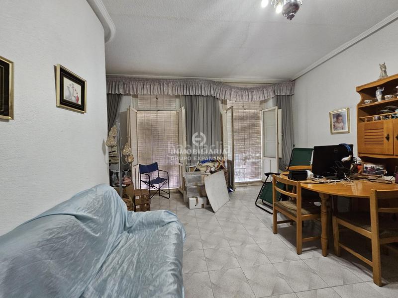 Foto b0d9f225-4471-4a62-a7fc-688096f82563. Casa espectacular casa con localbar en el centro muy bien situado en Novelda