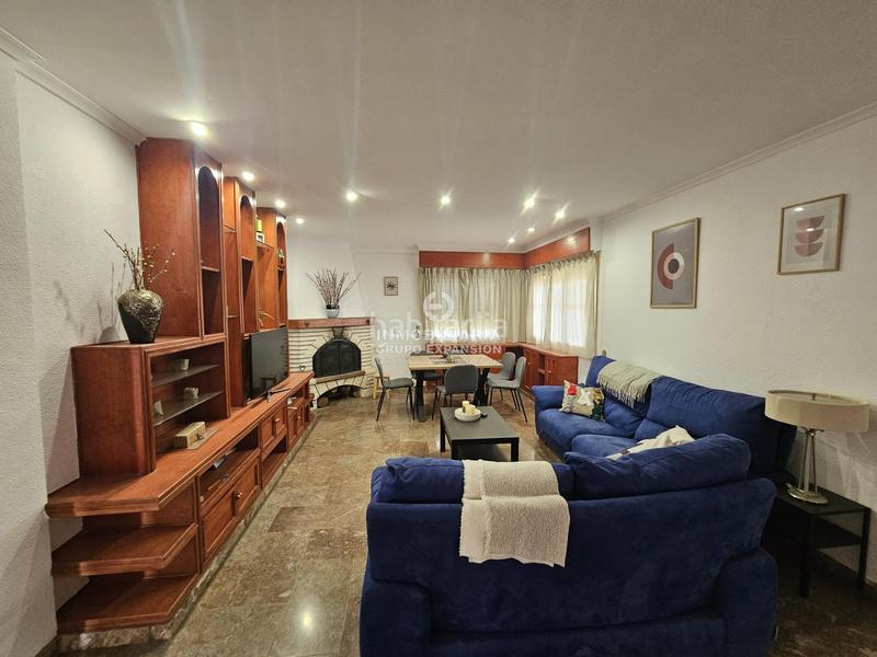 Foto 2f15fa7d-4457-421f-8b36-05bd970763ed. Chalet dans Babel Alicante