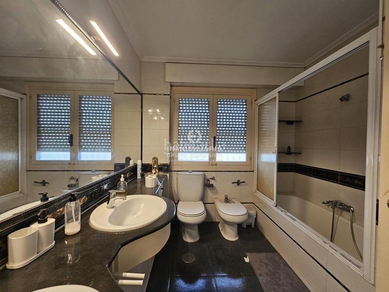 Foto 2f9739ee-4f94-4e49-893c-7ea5fb6324f4. Chalet dans Babel Alicante