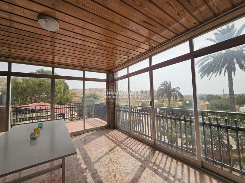 Foto 882efea6-07fb-4811-aa73-bfd159ea9208. Chalet dans Babel Alicante