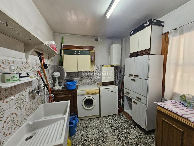 Foto 8830b70e-6dcd-489d-bcad-ff33e6b29ca7. Chalet dans Babel Alicante