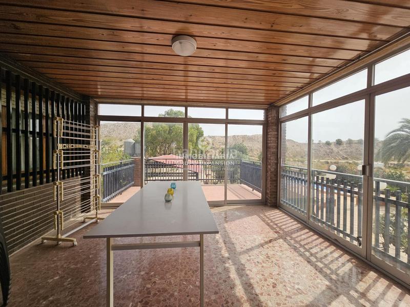 Foto eade72fe-8fd3-4715-87c3-d7e574c40260. Chalet dans Babel Alicante